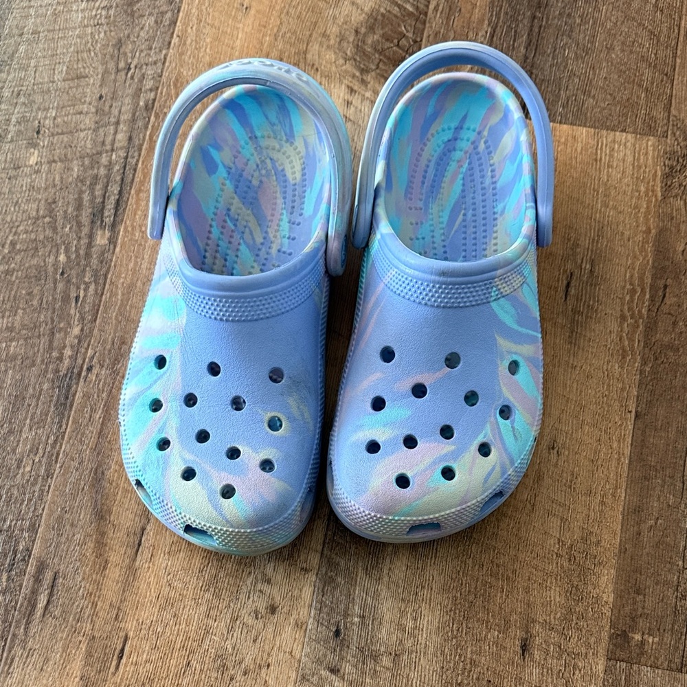 CROCS Kids Light Blue Swirl Slip-On Clogs